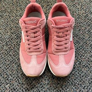 Vionic Women's Pink Sneakers